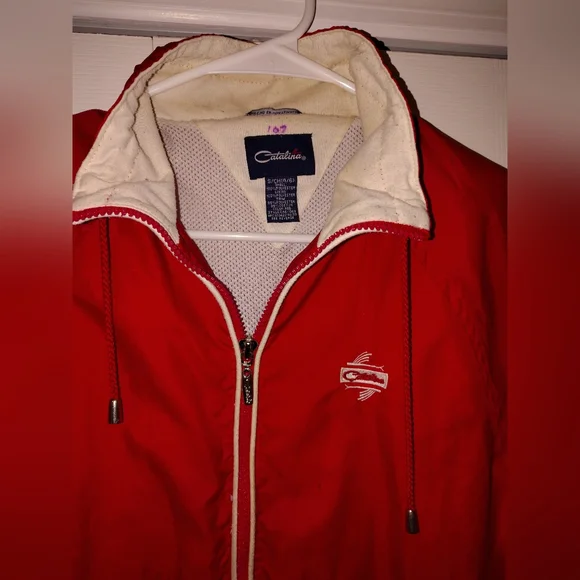 Catalina Island RAre Authentic Sailing Red Windbreaker Jacket for Men Or Women!! - Picture 2 of 11